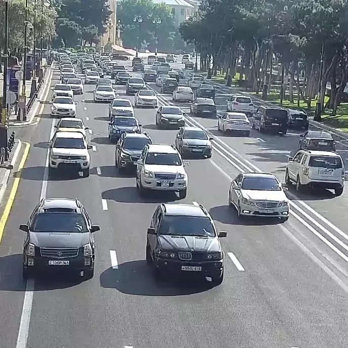 Bakıda hazırda sıxlıq müşahidə olunan yollar açıqlanıb