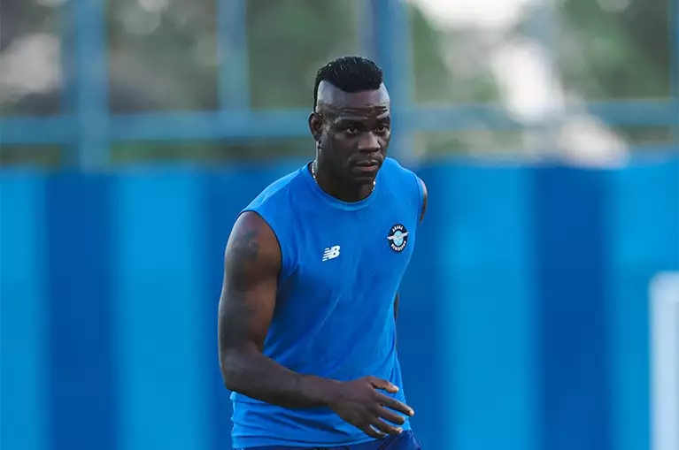 Mario Balotelli yenidən Seria A-ya qayıdır