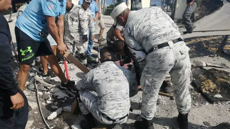 Meksikada kilsənin damı uçub, 7 nəfər ölüb