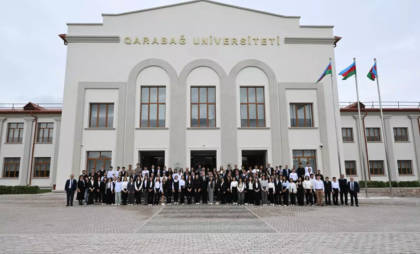 Qarabağ Universitetində ilk dərs günü: "Qarabağda təhsil almaq təkcə şəxsi inkişaf deyil, həm də milli məsuliyyət hissidir"