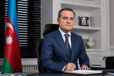 Ceyhun Bayramov: Ərazilərimizdəki 10 mindən yuxarı erməni silahlısı tərksilah edilməlidir