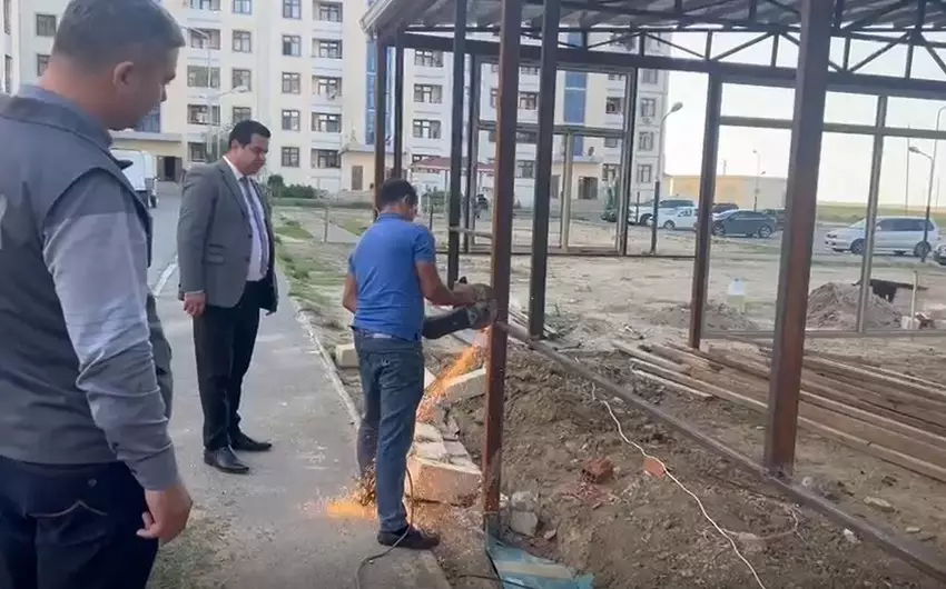 Bakıda qanunsuz tikililər sökülüb