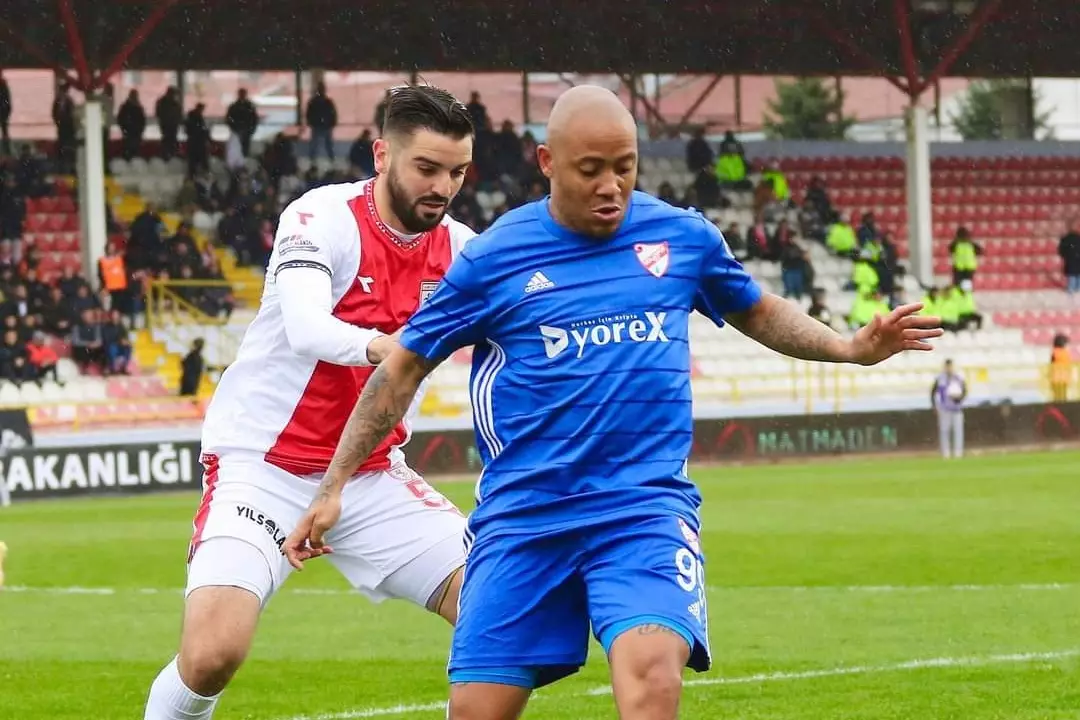 Dino Ndlov: "Qarabağ" məni qaytarmaq üçün nə etməli olduğunu bilir"