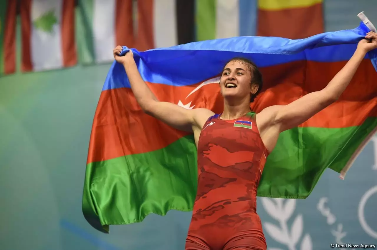 Azərbaycanın qadın güləşçisi gümüş medal qazandı