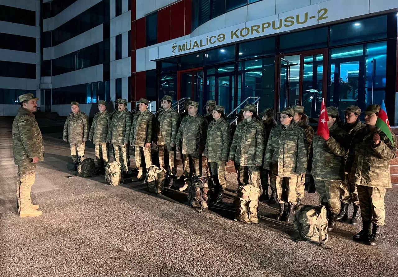 Azərbaycan Türkiyəyə hərbi tibb personalı göndərdi