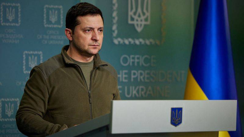 Zelenski: "Ukraynaya daha 20 raketin atılacağı gözlənilir"