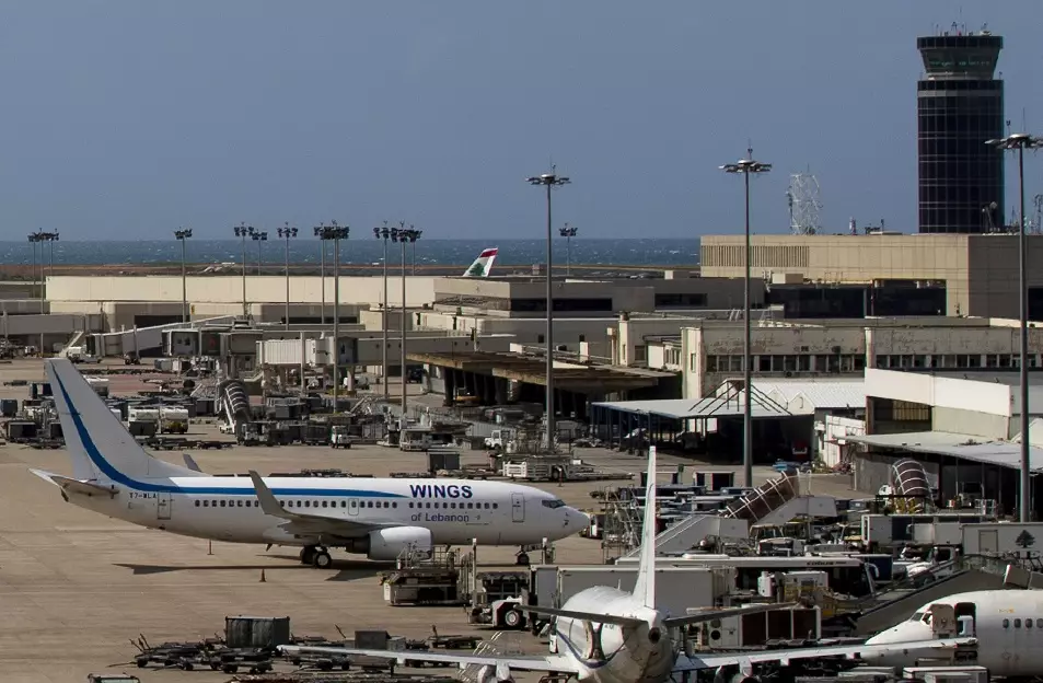 Beyrut aeroportu fəaliyyətini bərpa edib