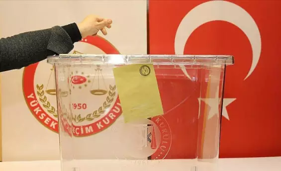 Türkiyədə səsvermə bülletenlərinin 98,72 faizi açılıb,  Ərdoğan liderdir