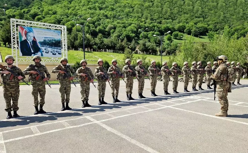 Hərbi vəzifəlilərin növbəti təlim toplanışı keçirilir