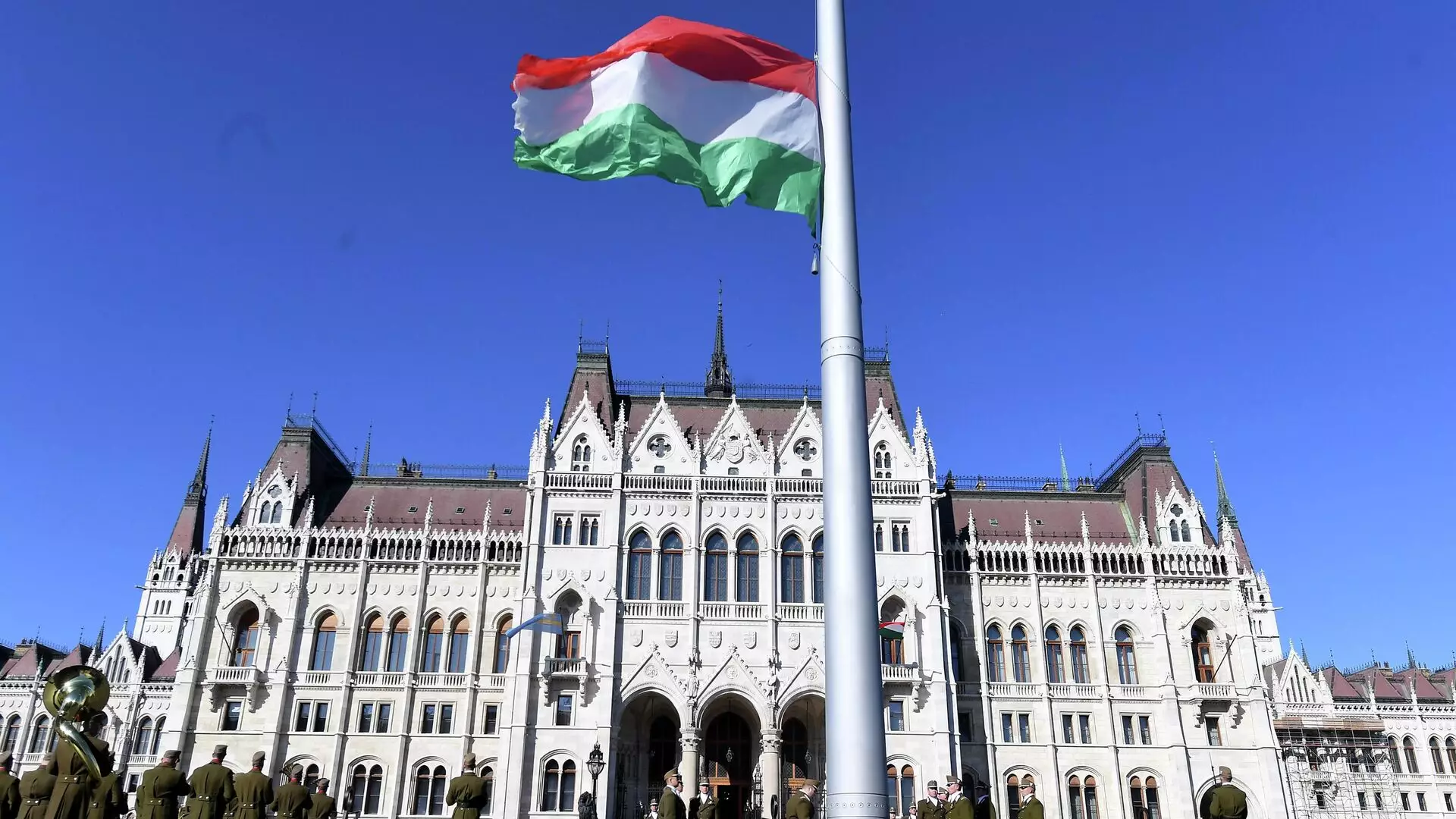 Macarıstan: NATO Ukraynadakı münaqişənin tərəfinə çevrilib