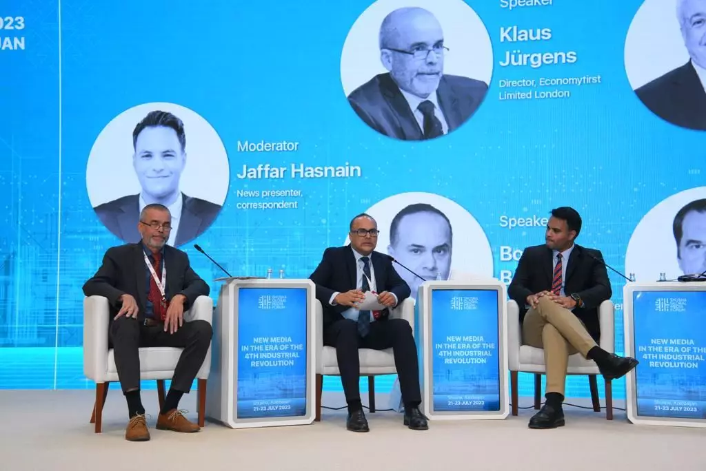 "Müasir informasiya mühitində media menecmenti və dayanıqlı media biznes modellərinin yaradılması" adlı panel müzakirəsi olub