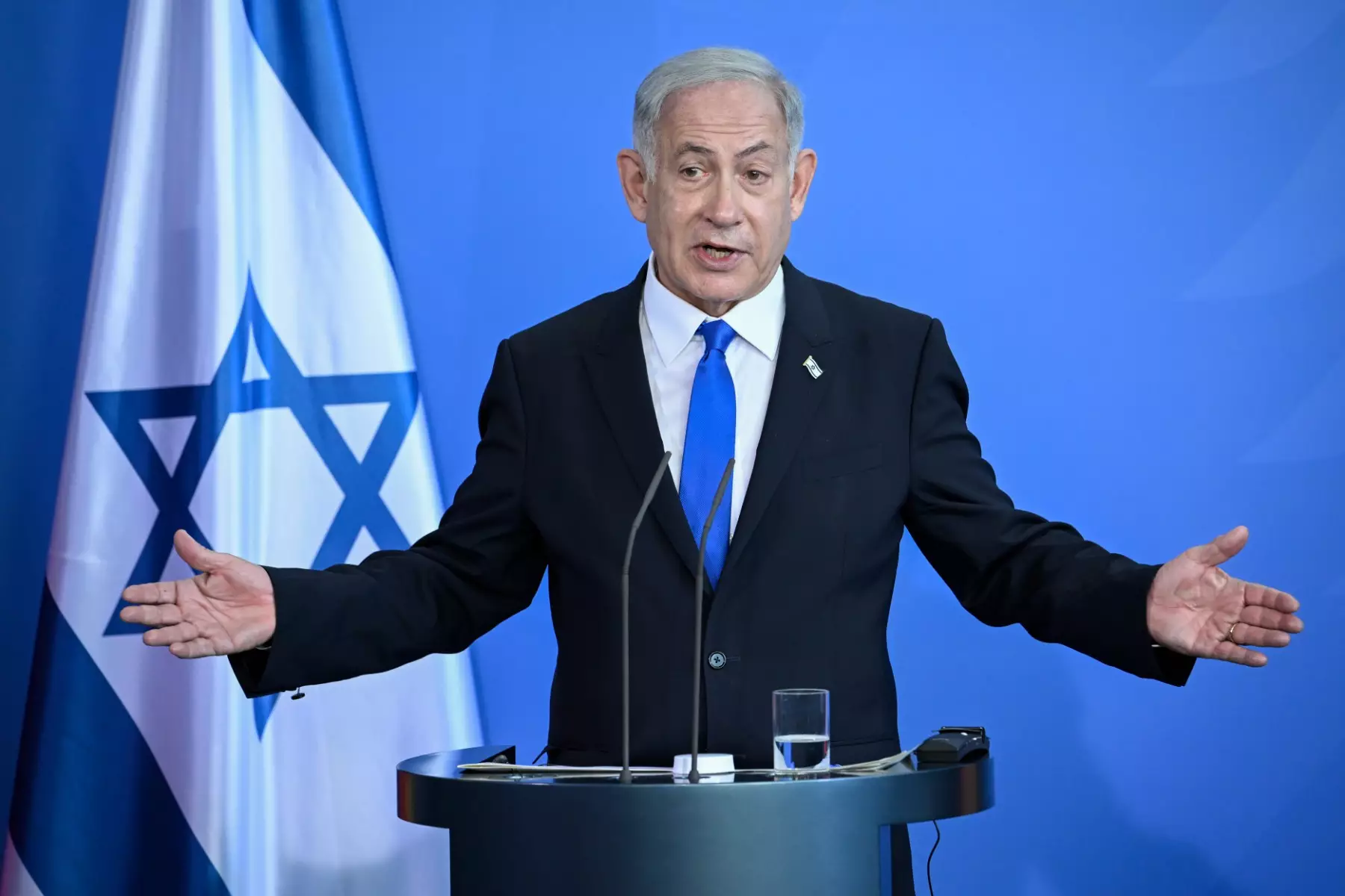 Netanyahu məhkəmə islahatlarını dayandırmaq niyyətində olduğunu bildirib