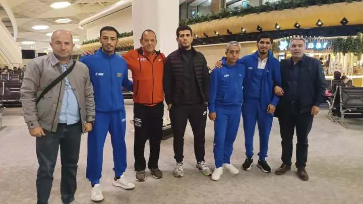Azərbaycan millisi “Qızıl əlcək” beynəlxalq turnirinə yollandı