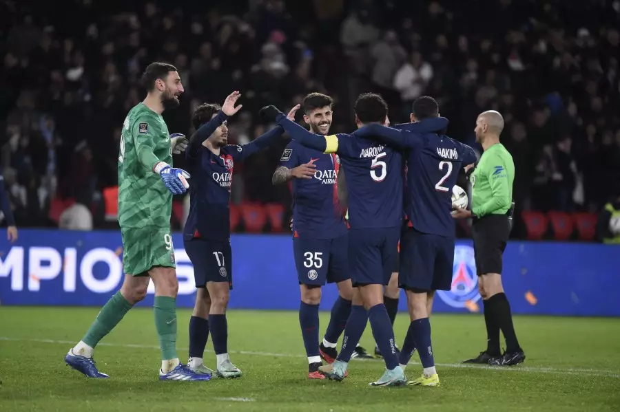 PSJ Fransa Superkubokunun qalibi oldu