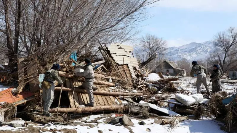 Qazaxıstanda daşqın nəticəsində 1500 evi su basıb