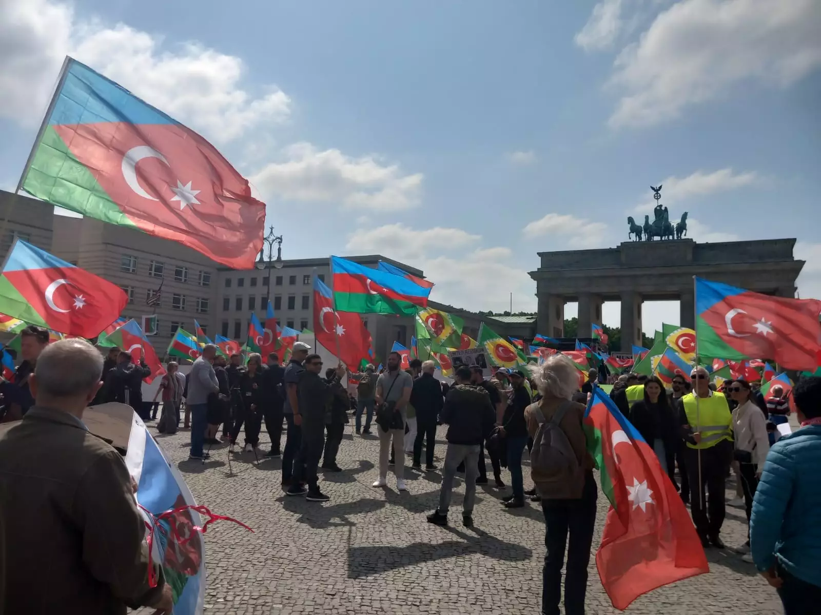 NATO analitiki İranın azərbaycanlılara qarşı düşmənçiliyinin səbəblərini açıqlayıb