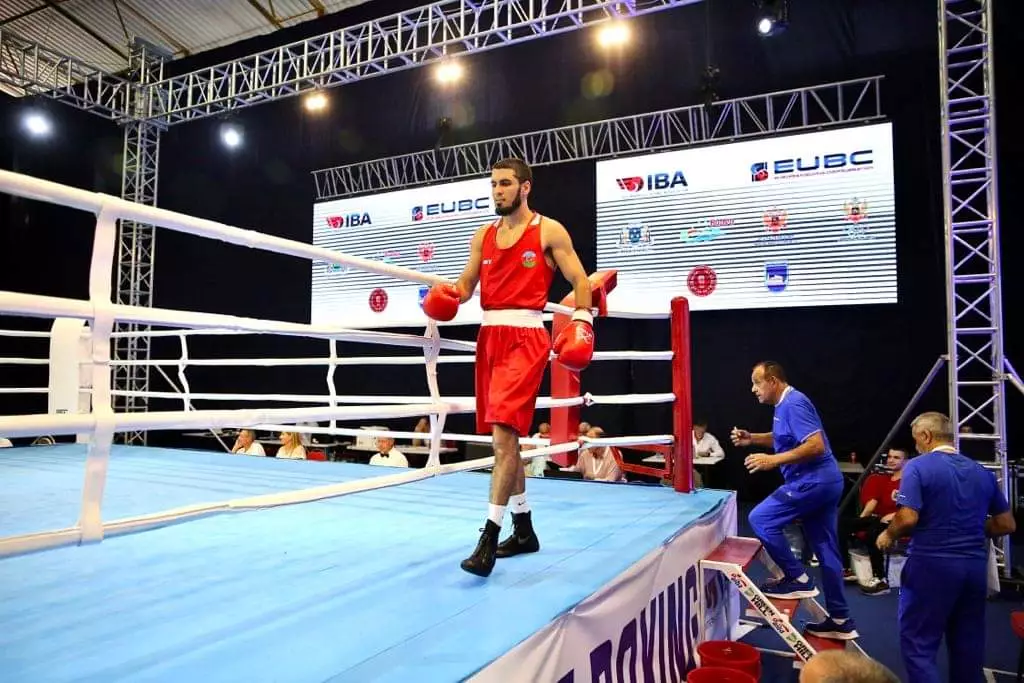 Azərbaycan boksçusu Avropa Kubokunun finalına yüksəldi