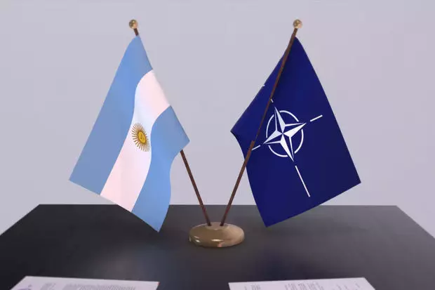 NATO Argentinanın tərəfdaşlıq ərizəsini müsbət qiymətləndirib