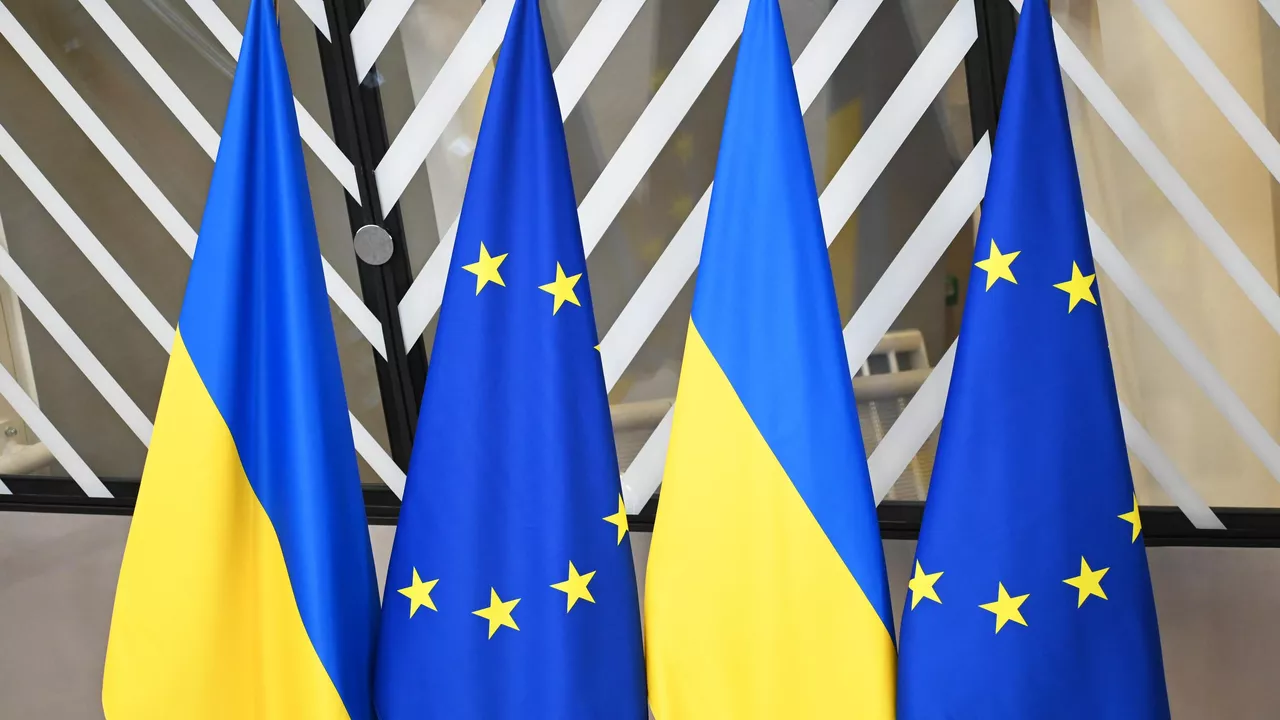 KİV: Aİ Ukrayna və Moldovanın üzvlüyü ilə bağlı danışıqlara başlamaq niyyətindədir