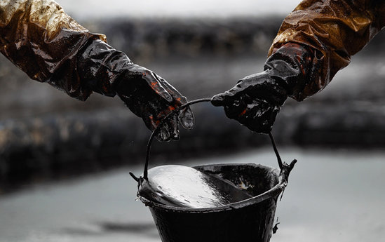 Dünya bazarlarında neft ucuzlaşır
