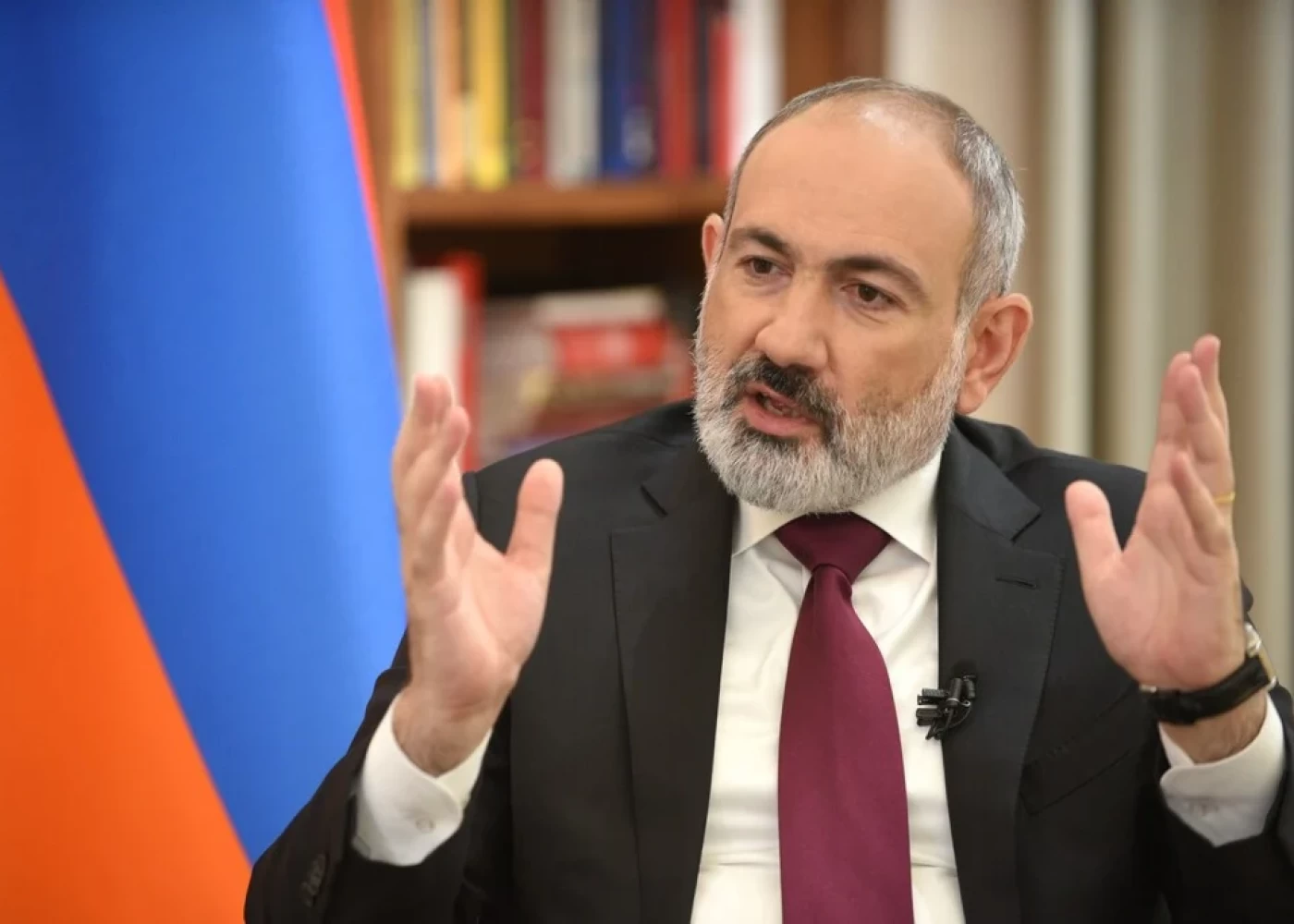 Paşinyan: "Ermənistan NATO-ya üzv olmaq imkanını müzakirə etmir"
