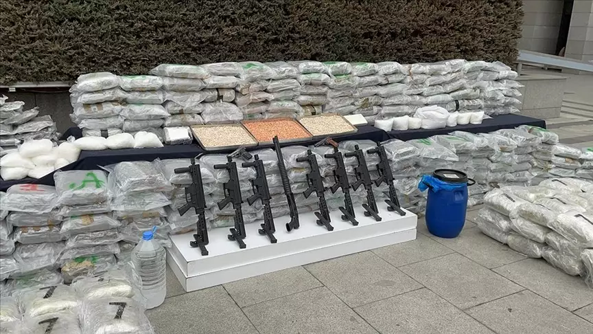 İstanbul polisi 613 kiloqram narkotik vasitəni ələ keçirib