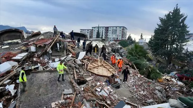 Türkiyədə zəlzələdə ölənlərin sayı 14 351 nəfərə çatıb - YENİLƏNİB