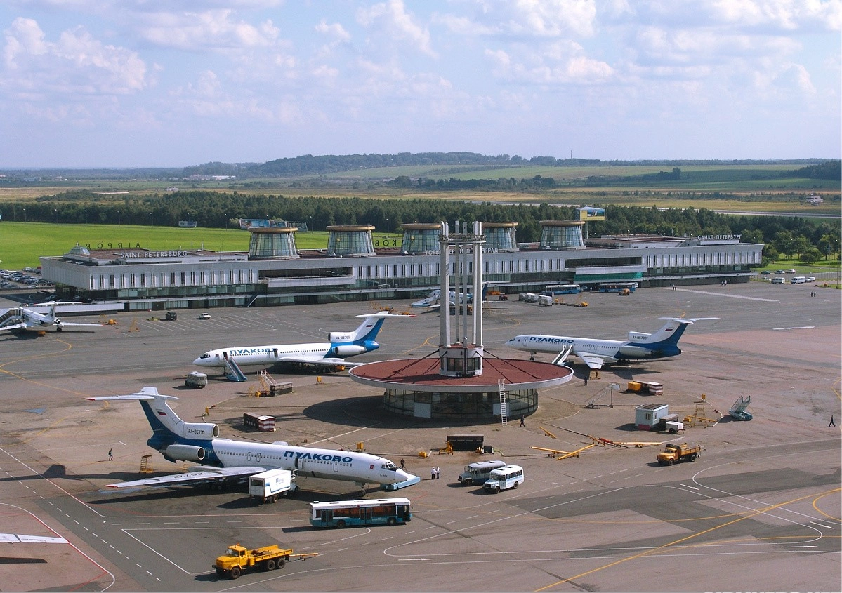 Rusiyanın "Pulkovo" hava limanı təyyarələri qəbul etmir