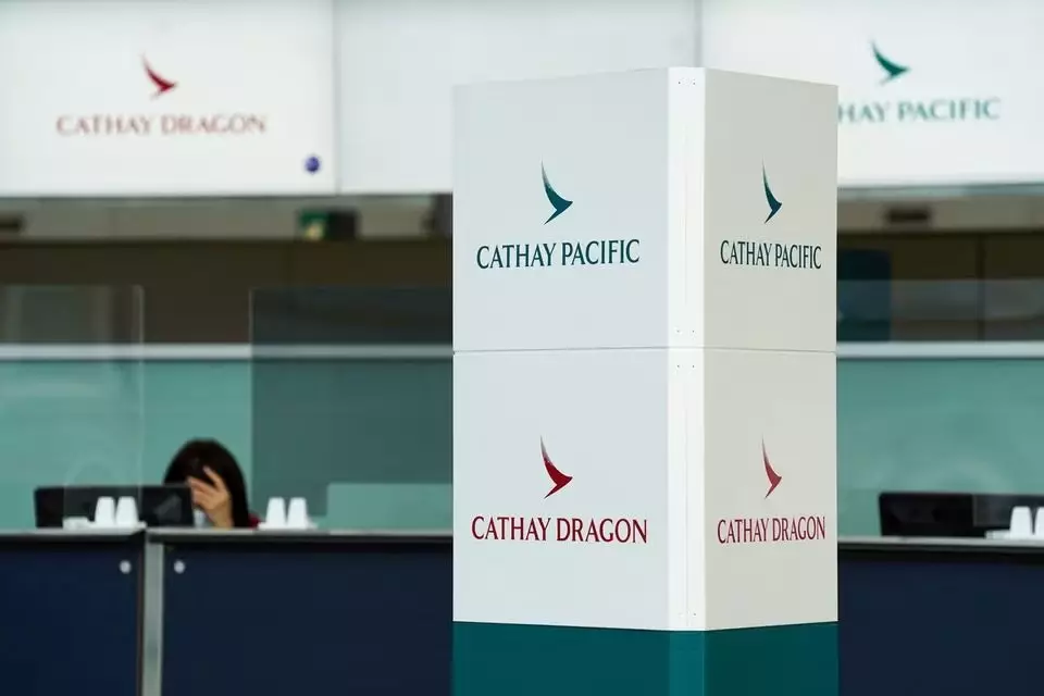 Honq-Konqda "Cathay Pacific" təyyarəsi qəzaya uğrayıb