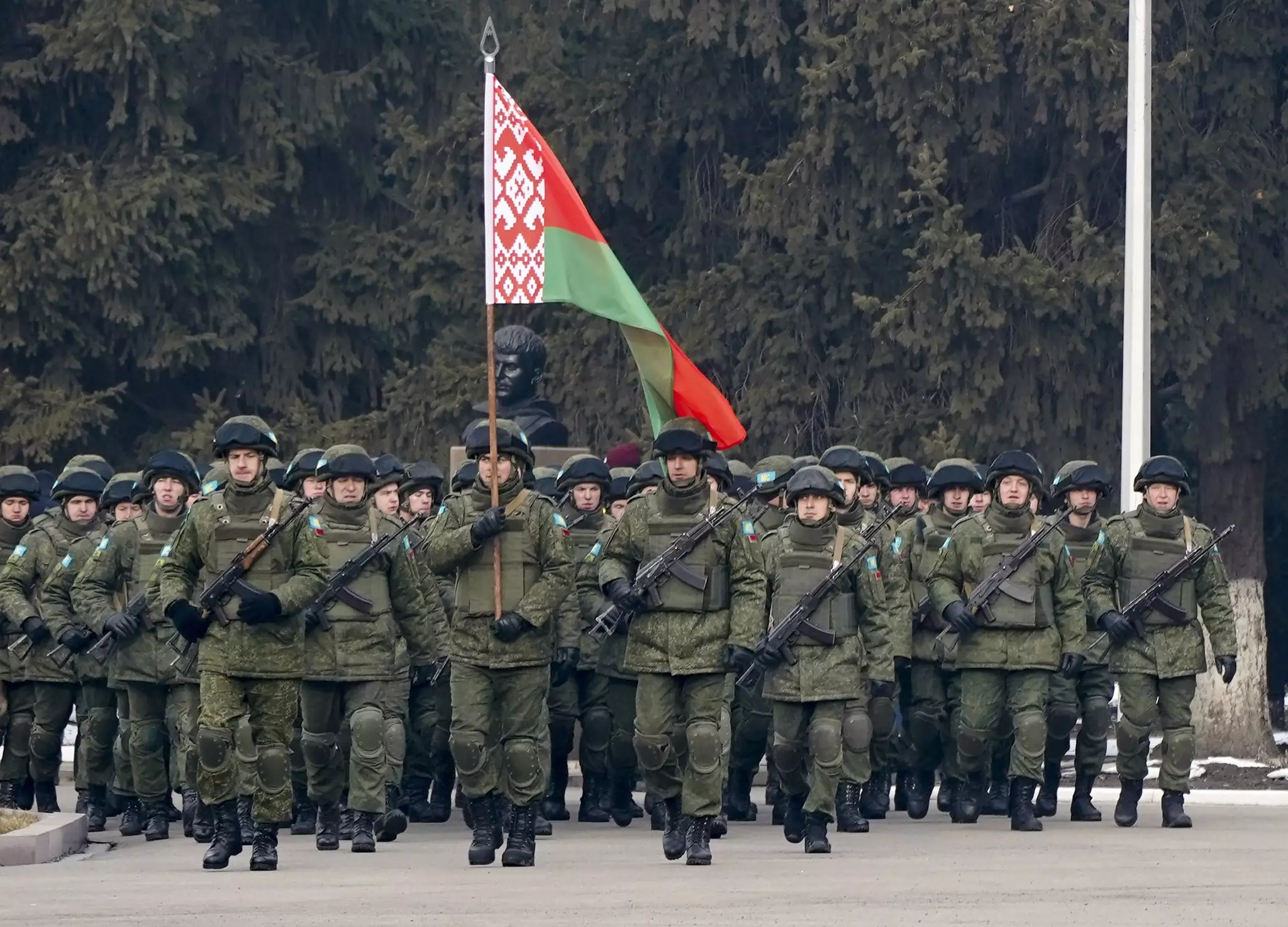 Belarus Polşa ilə sərhəddə hərbi təlimlər keçirir