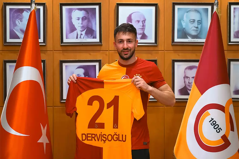 "Qalatasaray" yeni hücumçu ilə gücləndi