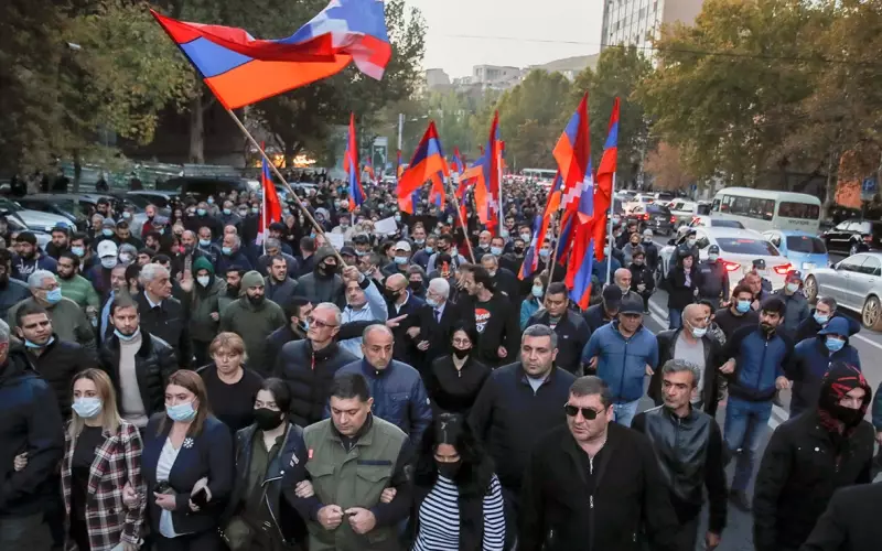 Ermənistan müxalifətinin lideri iyunun 8-də Vanadzorda avtomobil yürüşü elan edib