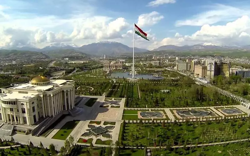 Tacikistan öz vətəndaşlarını Rusiyaya getməməyə çağırır