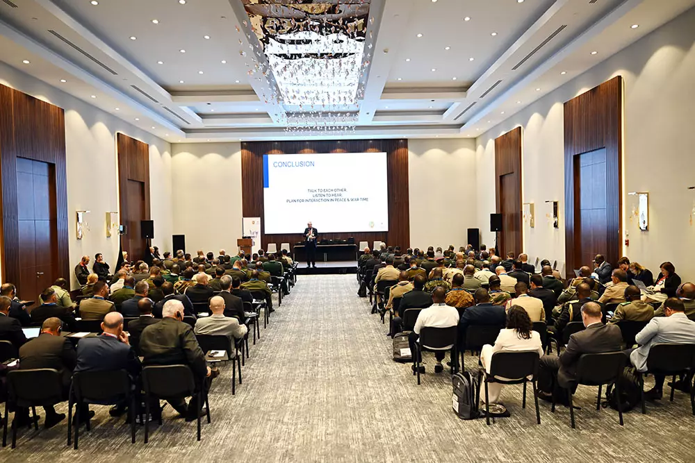 “Hərbi əməliyyatların idarə olunmasında beynəlxalq qaydalar üzrə yüksək səviyyəli seminar” başa çatıb