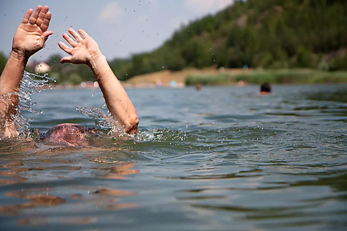 Ceyranbatan su kanalında bir nəfər batıb