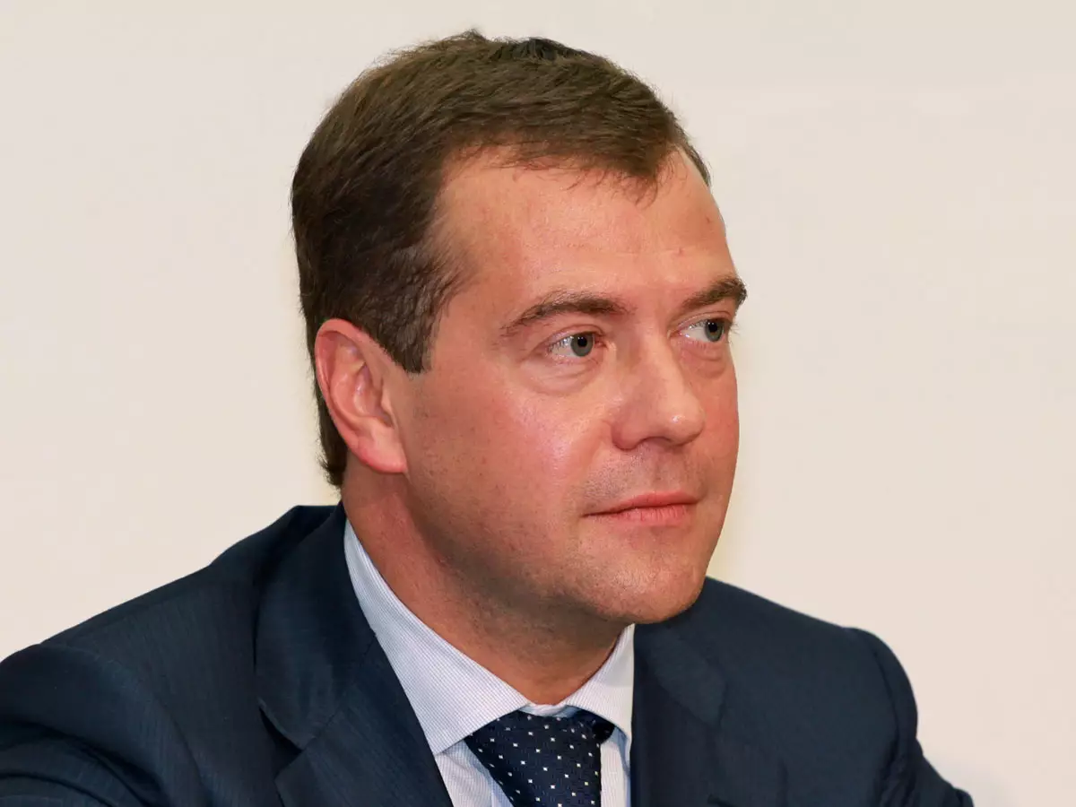 Medvedev Ukraynaya xəbərdarlıq edib