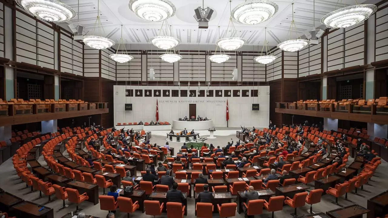 Türkiyə parlamenti Livan qanun layihəsini qəbul edib