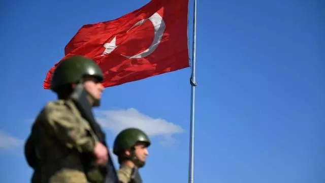 Türkiyədən Yunanıstana keçməyə çalışan terrorçu yaxalanıb