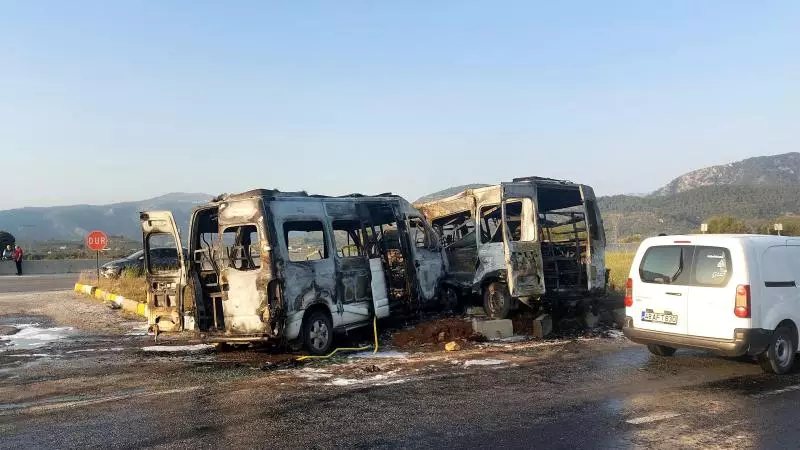 Türkiyədə iki mikroavtobus toqquşub, 14 nəfər xəsarət alıb