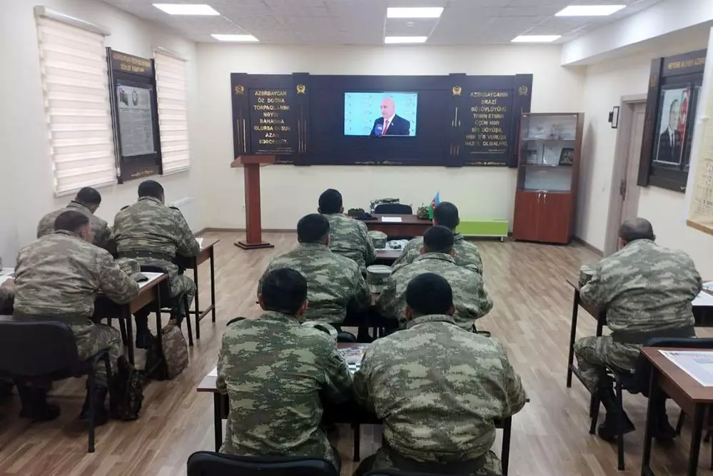 Azərbaycan Ordusunda ictimai-siyasi hazırlıq dərsləri keçirilir