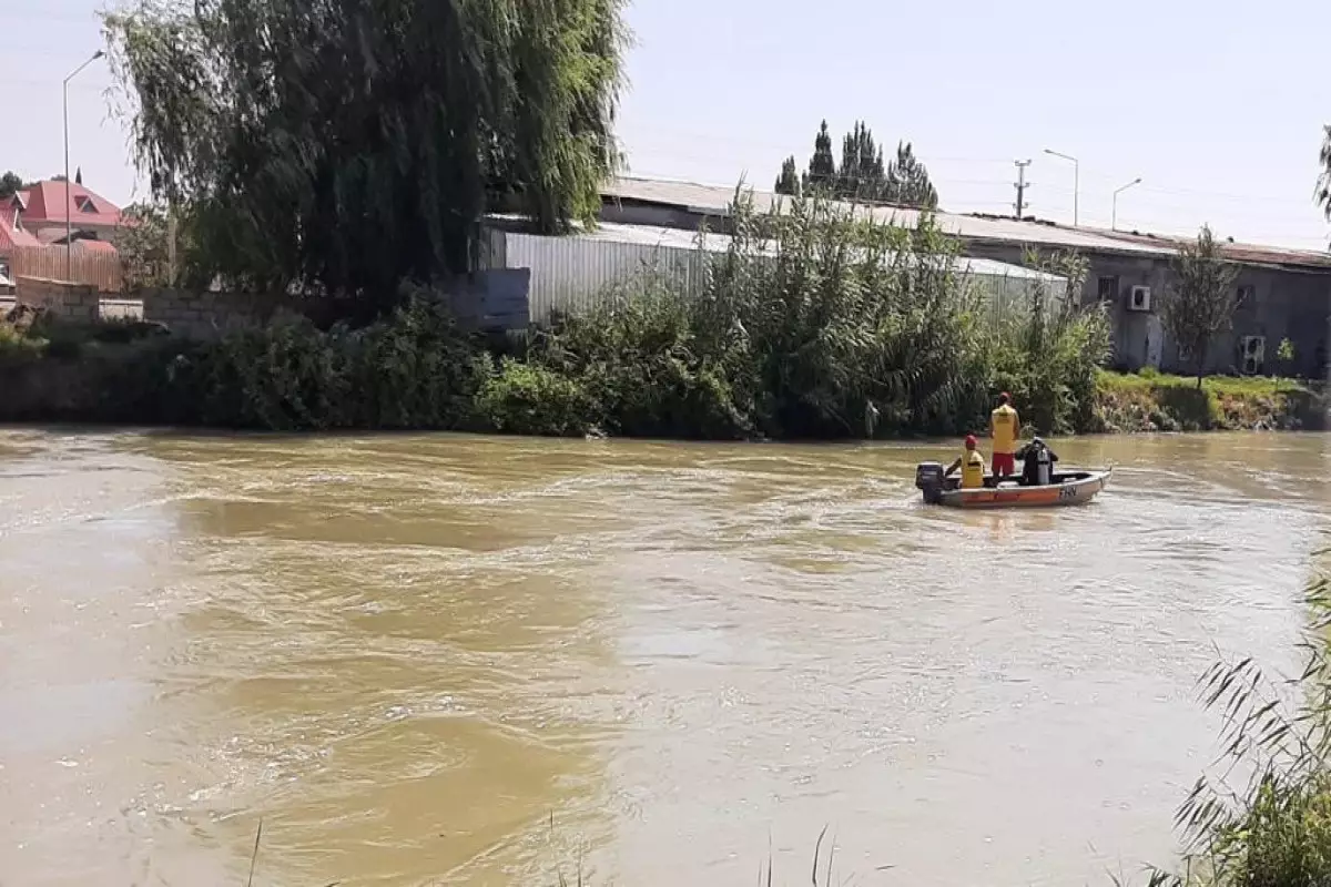 Su kanalında batan 30 yaşlı qadının axtarışlarını davam etdirir - Video