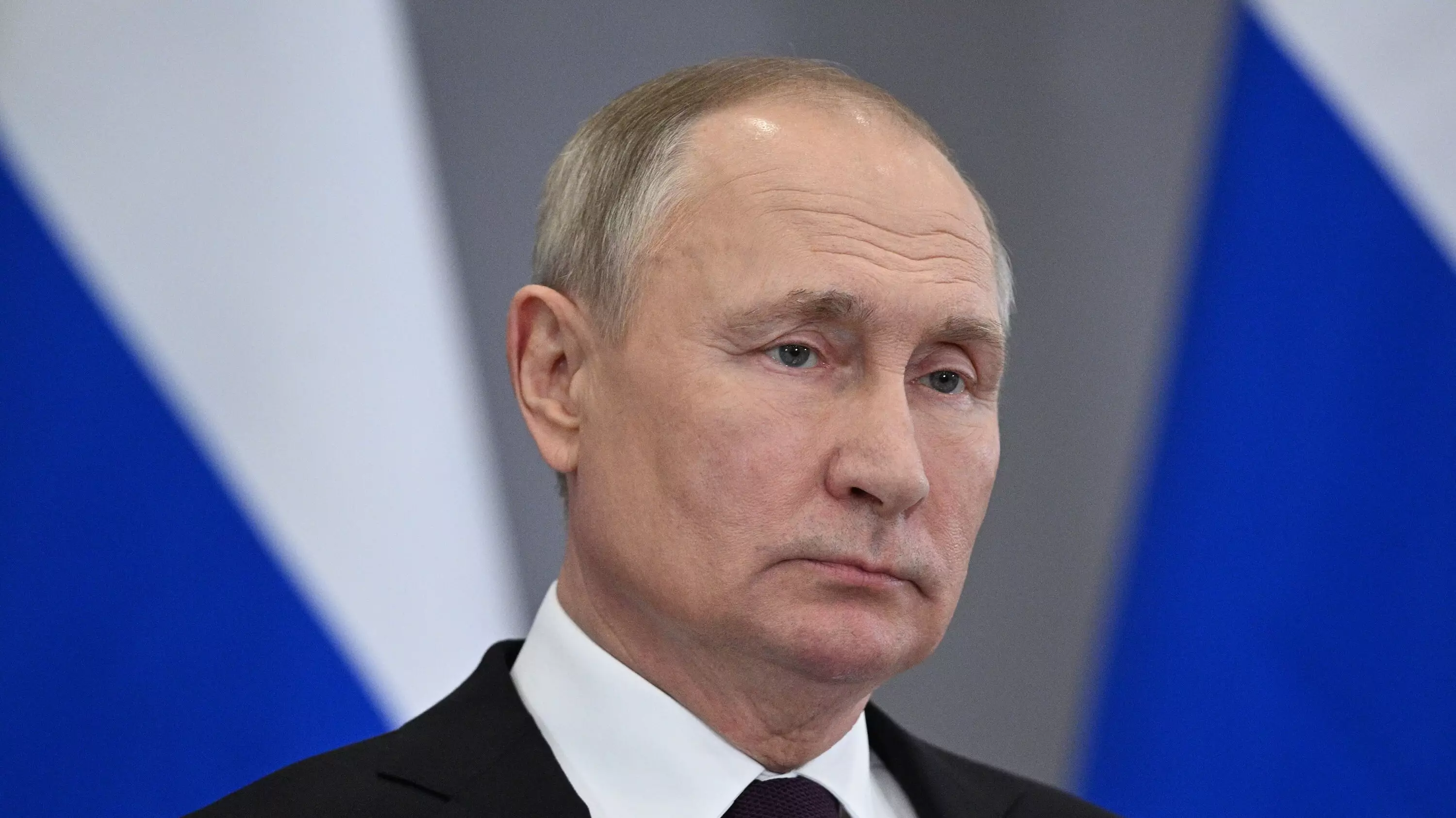 Putin: ABŞ zəifləyir və mövqelərini itirir