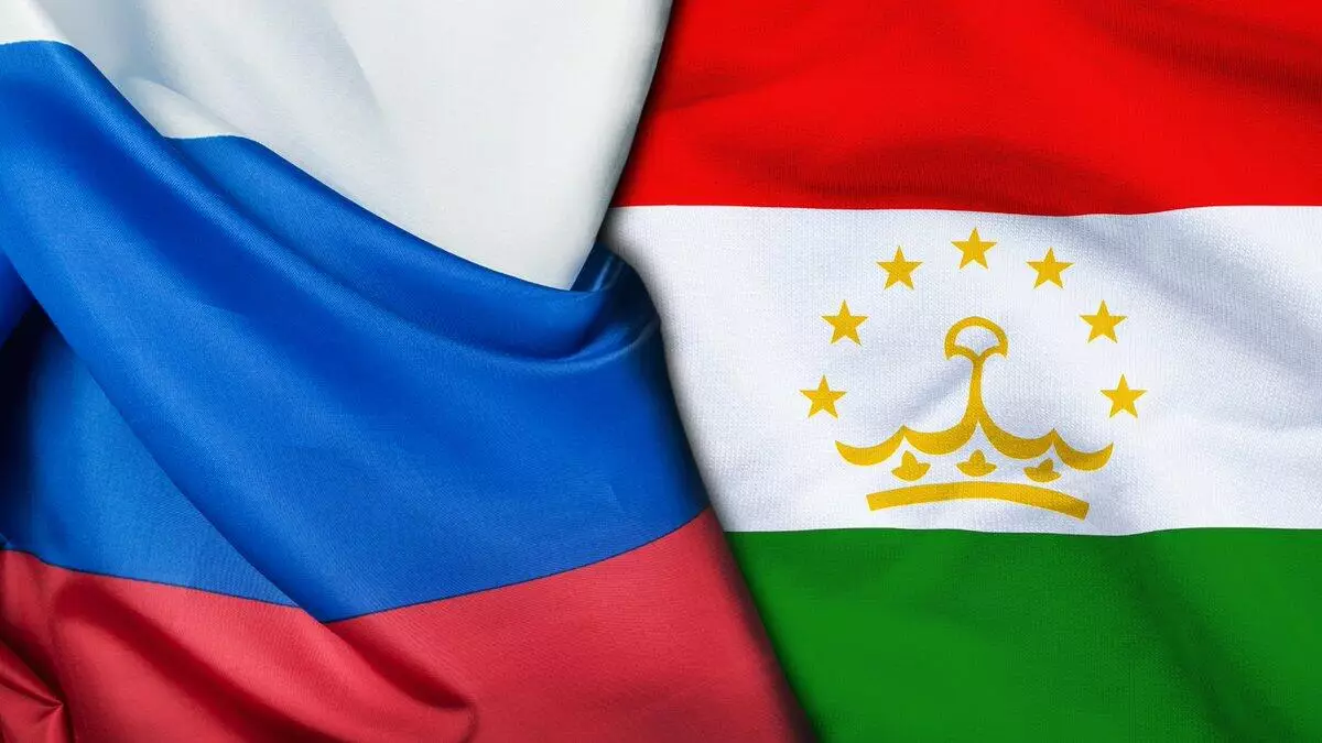 Tacikistan Rusiyanı taciklərə qarşı ayrı-seçkilik etməkdə ittiham edib