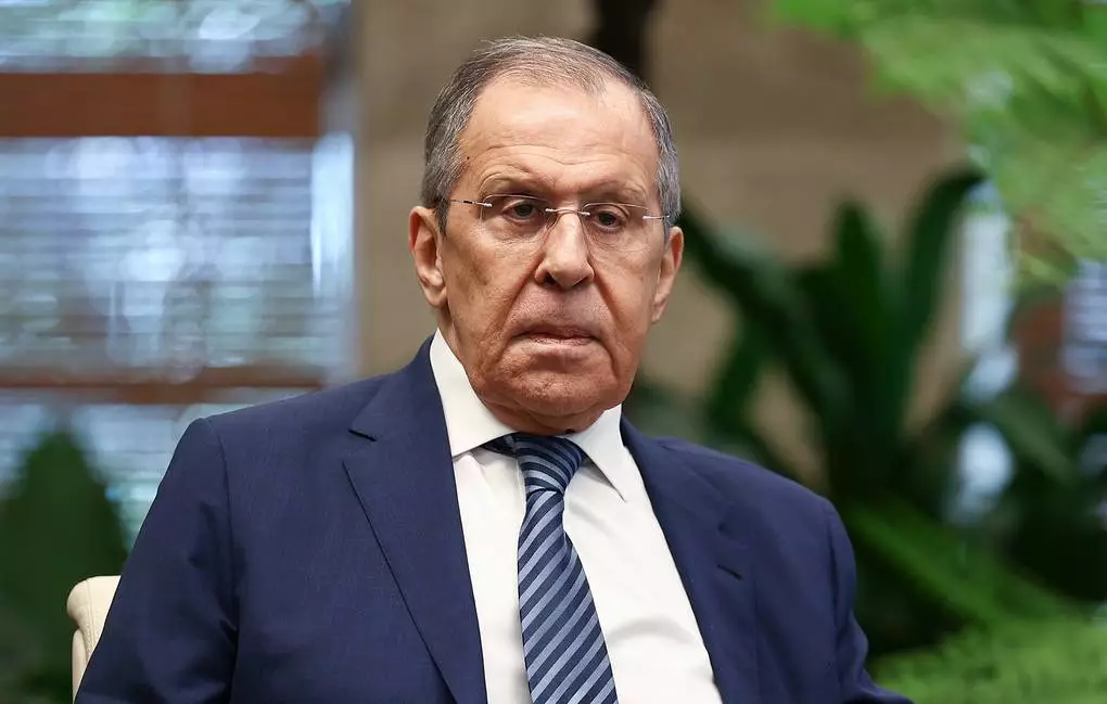 Lavrov: Rusiya Ukraynada əməliyyat keçirməkdən vaz keçə bilməz