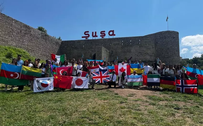 Diaspor nümayəndələrinin Şuşaya 10-cu səfəri baş tutub (FOTO)