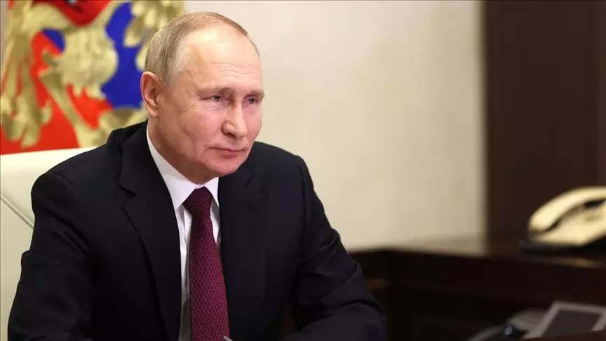 Putin: Rusiyanın təhlükəsizliyini qoruyacaq qabaqcıl silahlar istehsal etməyə davam edəcəyik