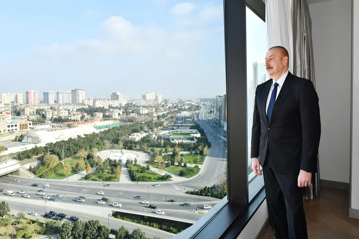 İlham Əliyev “The Ritz-Carlton Baku” otelinin açılışında iştirak edib - YENİLƏNİB