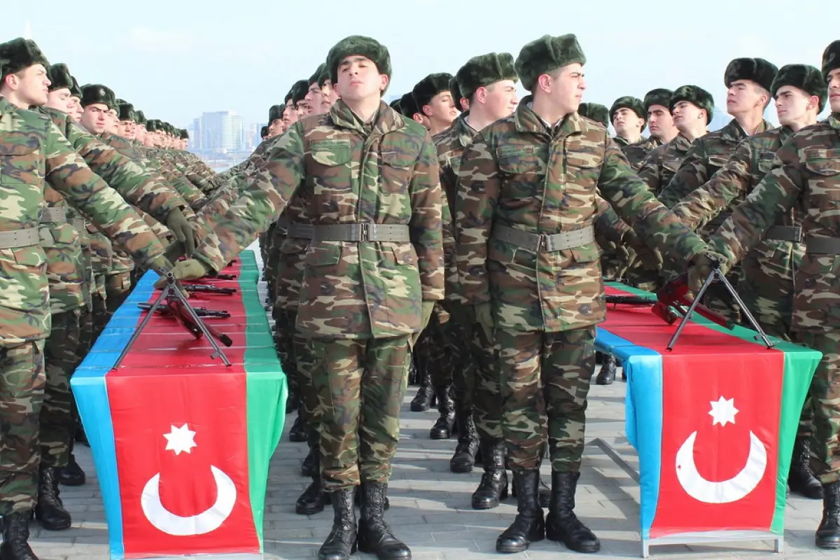 Çağırışaqədər yaş həddində olan vətəndaşlarla bağlı - QƏRAR