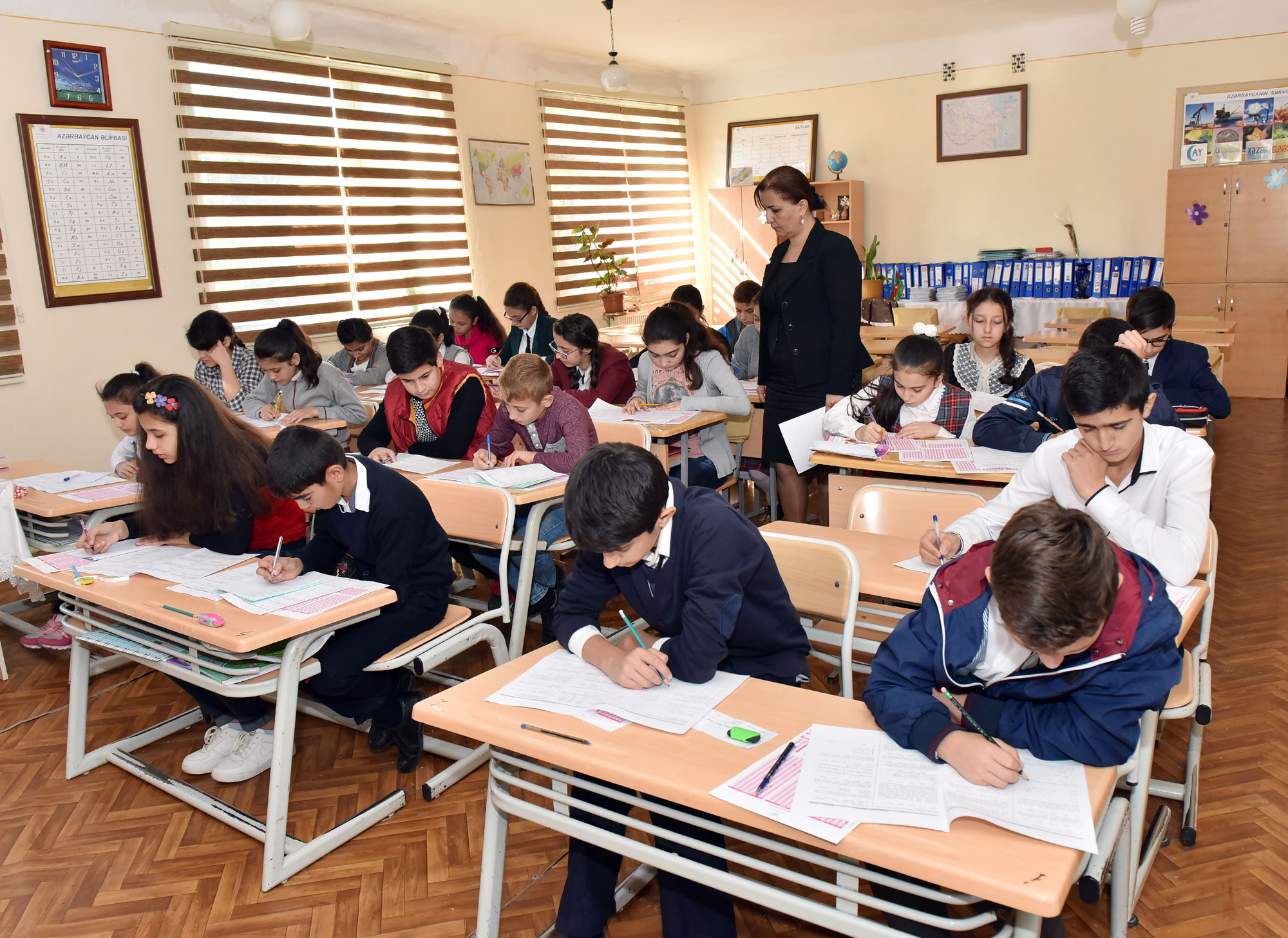 47 mindən çox şagirdin elektron sistem vasitəsilə yerdəyişməsi aparılıb