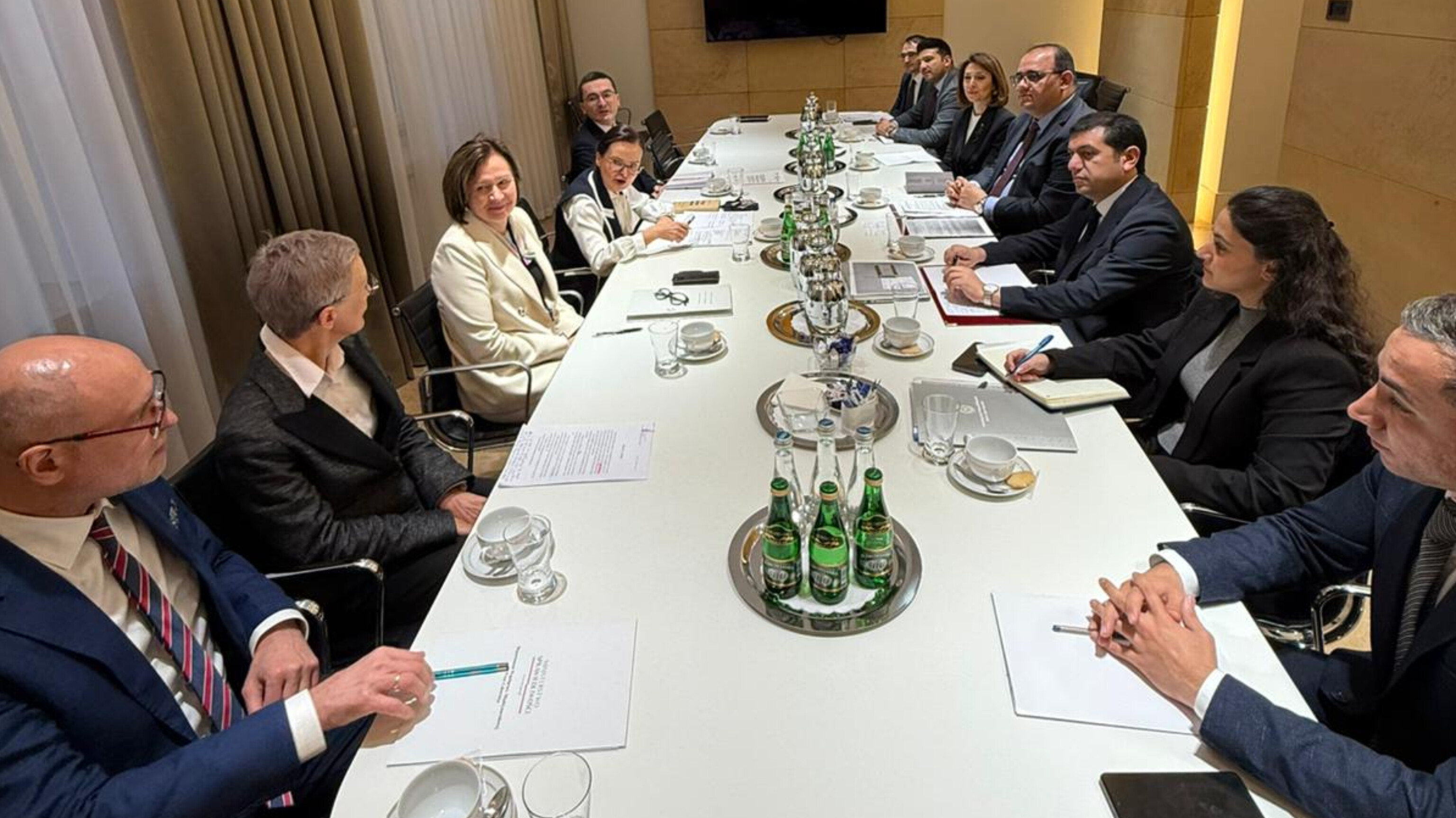 Azərbaycan və Polşa XİN-ləri arasında konsulluq məsləhətləşmələri keçirilib